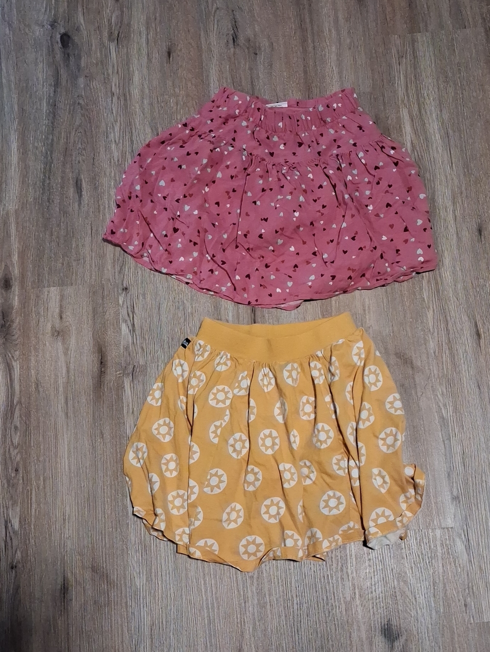 7 2 Pack Girls' Skorts - Dusty Rose Heart Print + Mustard Yellow Pattern